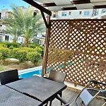 Thalassa With Swimming Pool Apartment