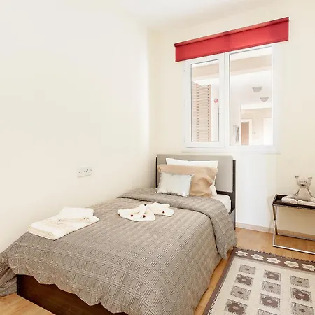 Thalassa With Swimming Pool Apartament