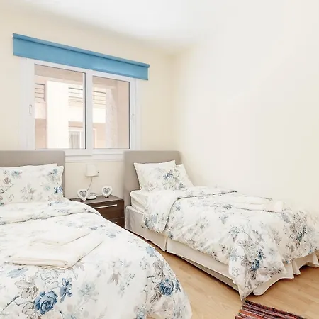 Apartament Thalassa With Swimming Pool