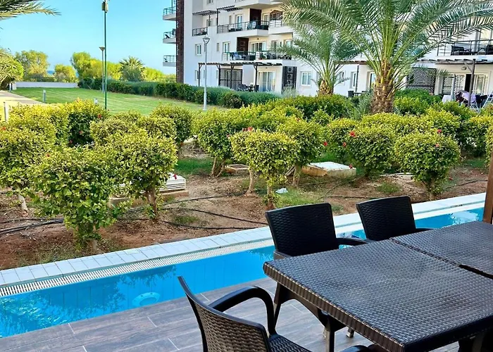 Thalassa With Swimming Pool Apartmán